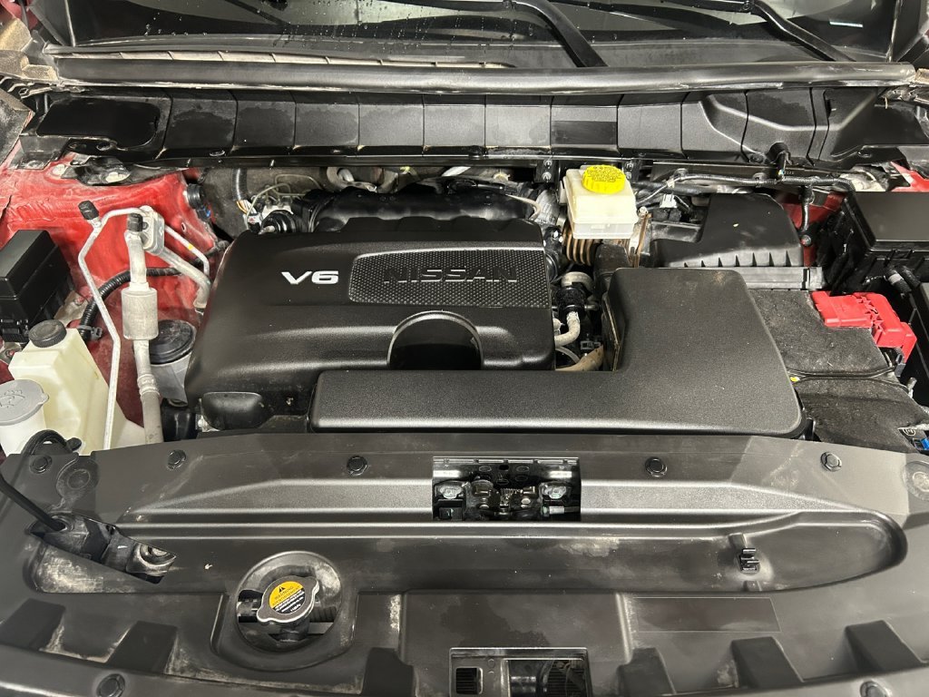 Used 2023 Red Nissan SL image 21