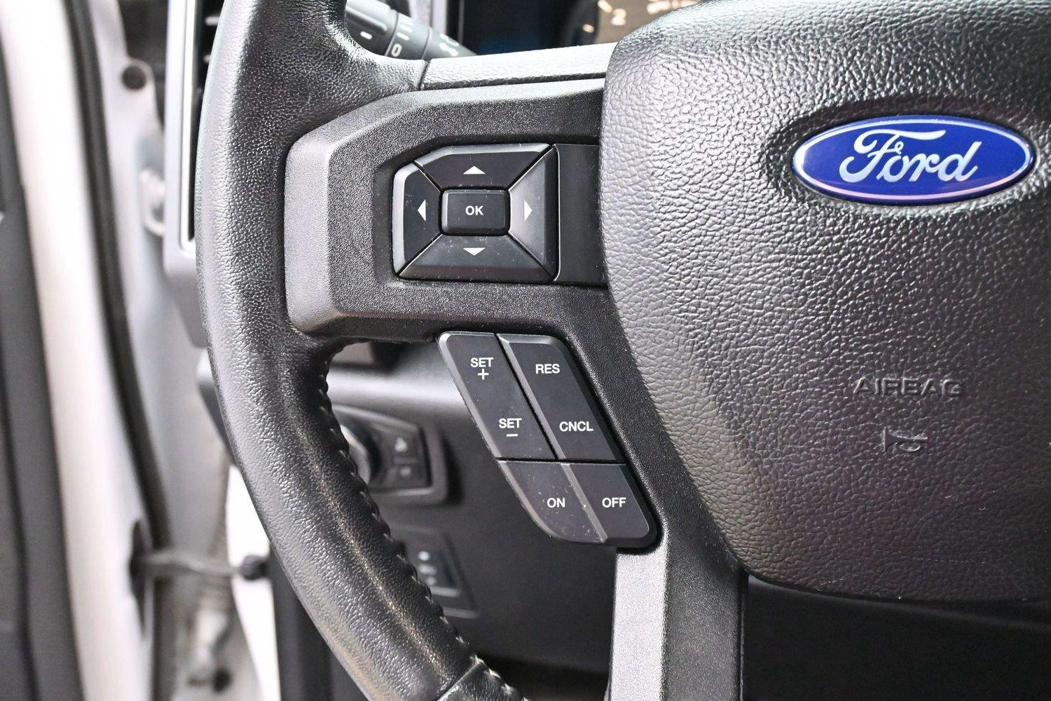 Used 2018 Oxford White Ford XLT image 19