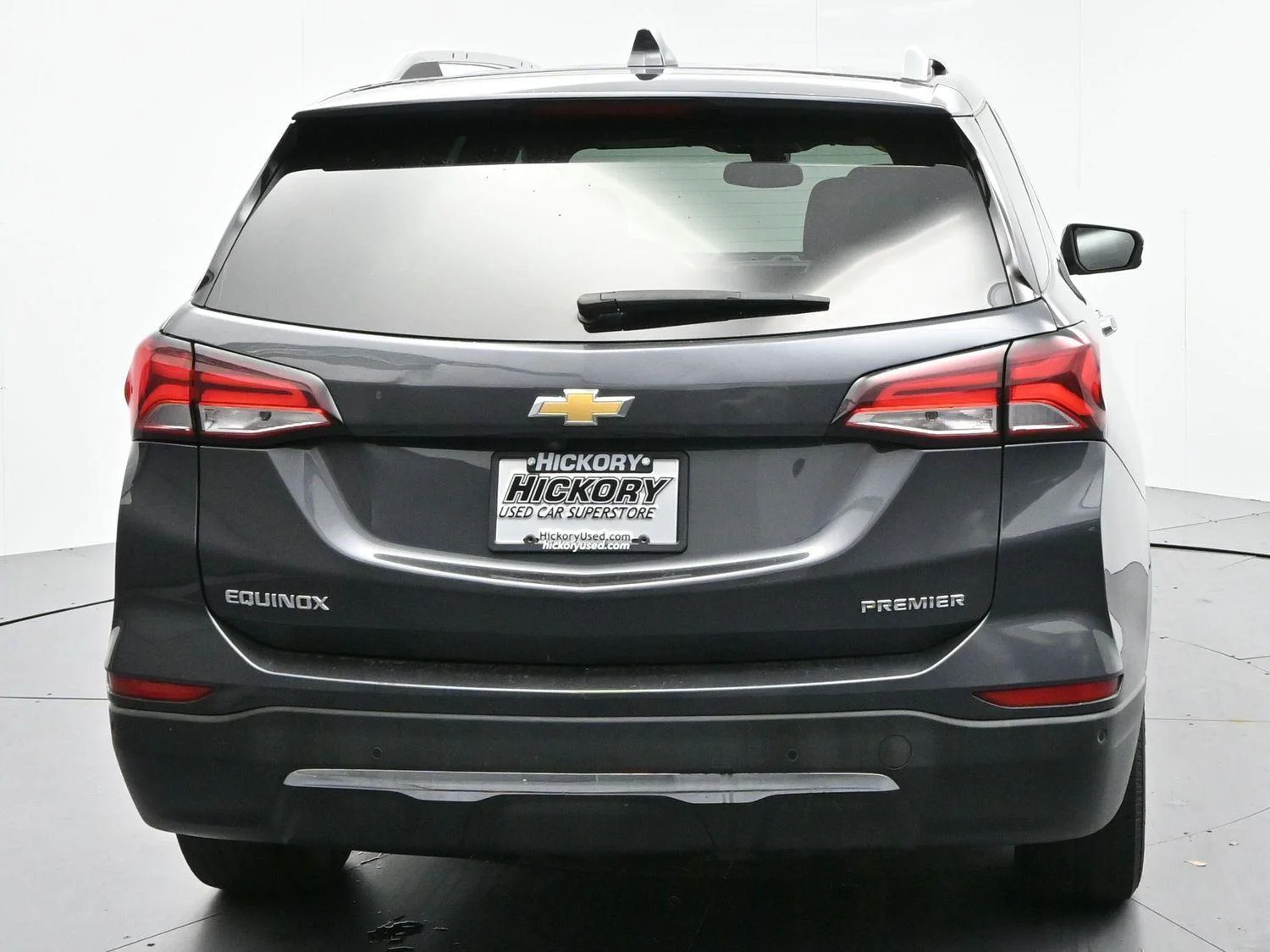 Used 2022 Iron Gray Metallic Chevrolet Premier image 6