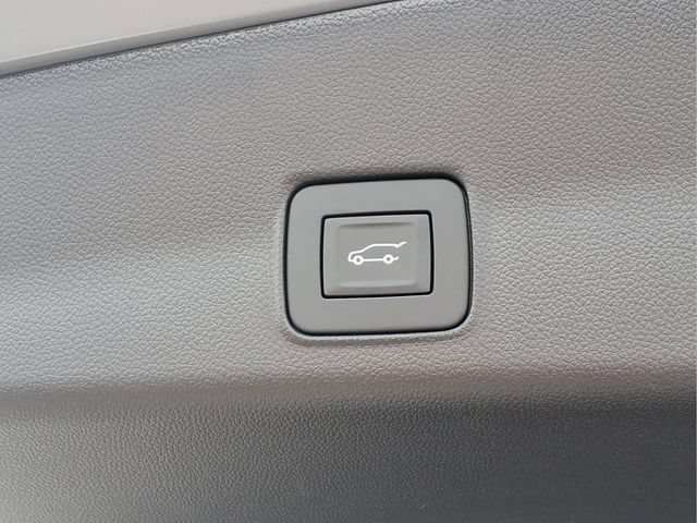 New 2026 Sterling Gray Metallic Chevrolet LT image 20
