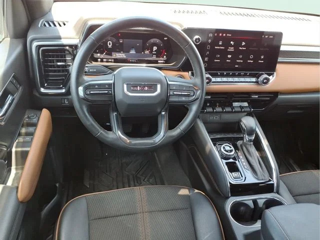 Used 2024 White GMC AT4 image 18