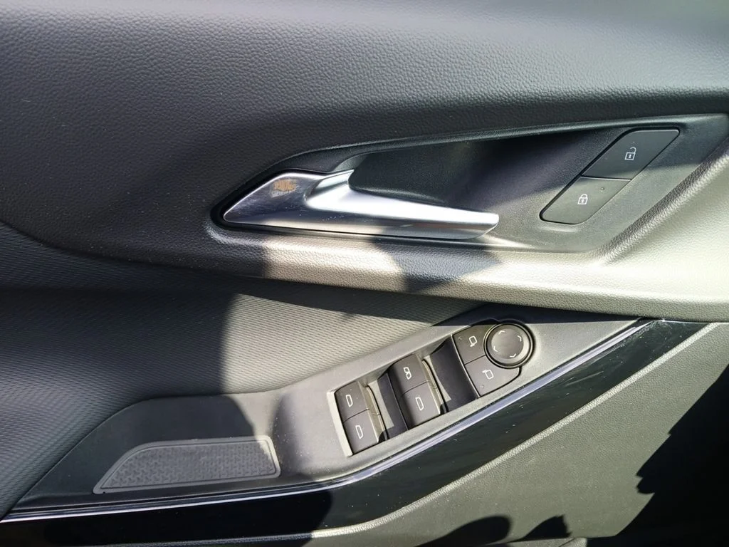 New 2026 Mosaic Black Metallic Chevrolet LT image 11