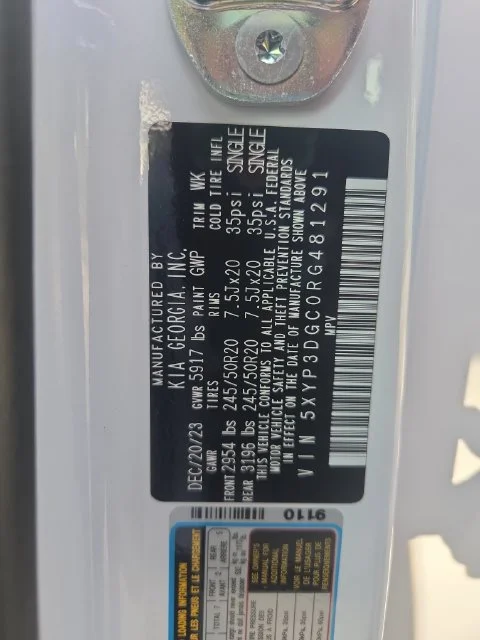 Used 2024 White Kia EX X-Line image 40