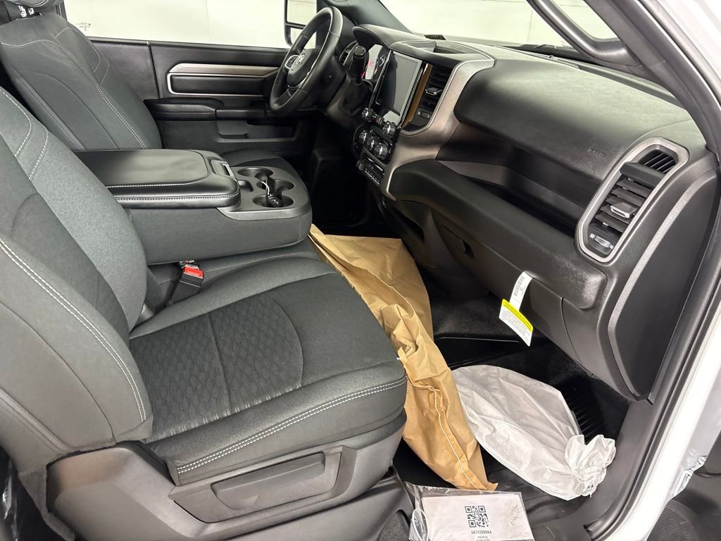 New 2026 Bright White Clearcoat RAM Tradesman image 15