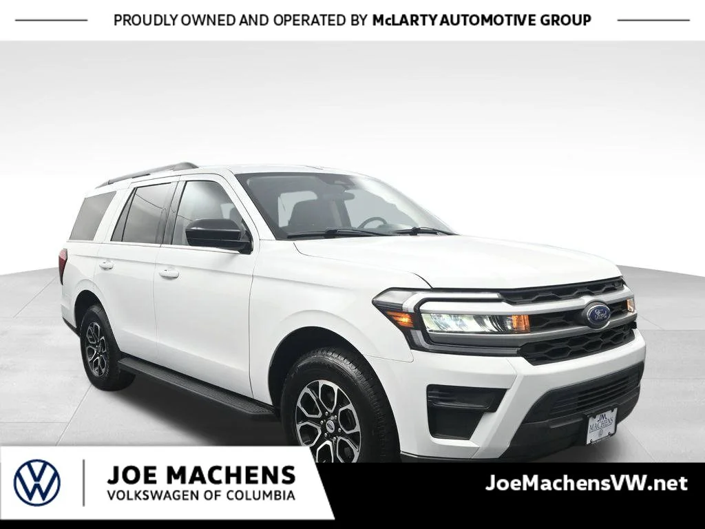 Used 2022 White Ford XL image 1