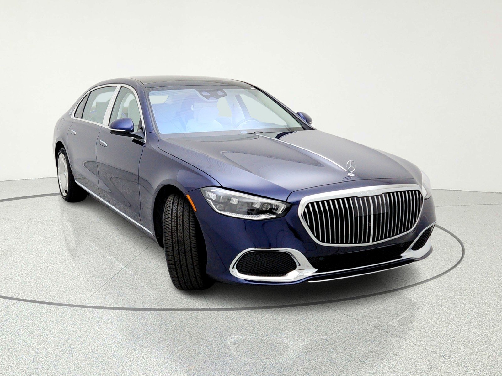 New 2026 MANUFAKTUR Mystic Blue Metallic Mercedes-Benz Maybach S 580 4MATIC® Sedan image 4