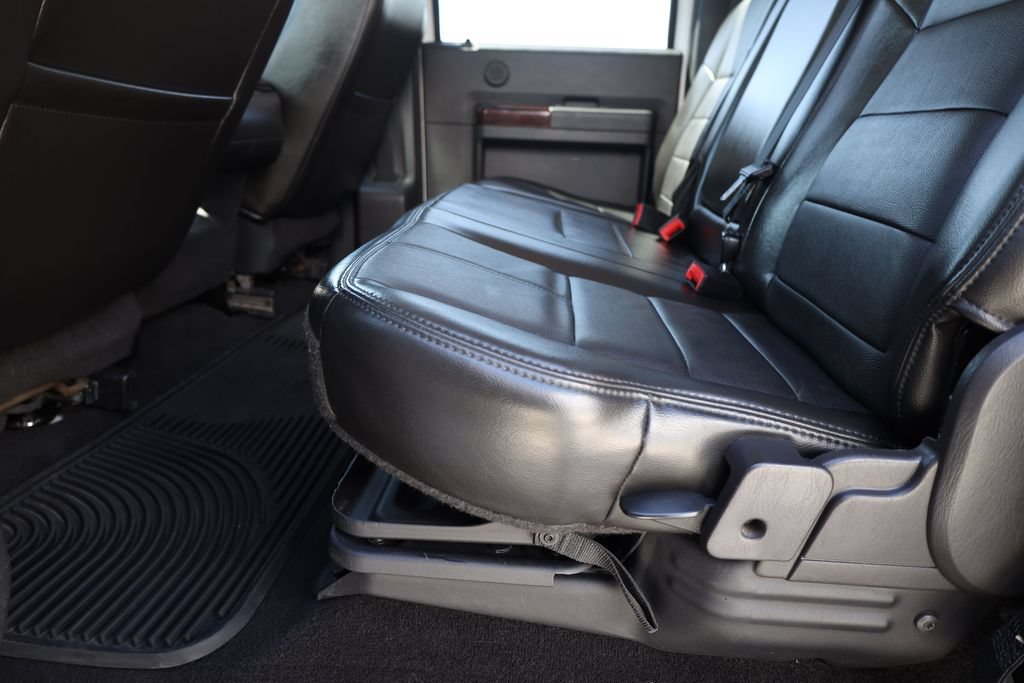 Used 2010 White Ford  image 19
