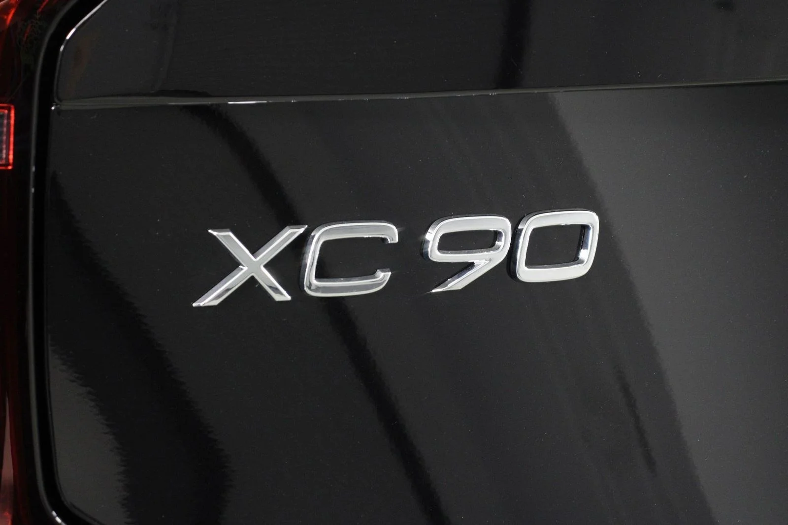 New 2026 Black Volvo T8 Plus image 16