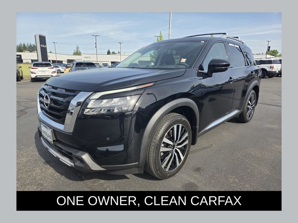 2025 Nissan Pathfinder Platinum 2WD's photo