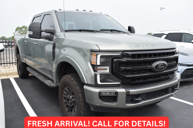 Used 2020 Green Ford Lariat image 1
