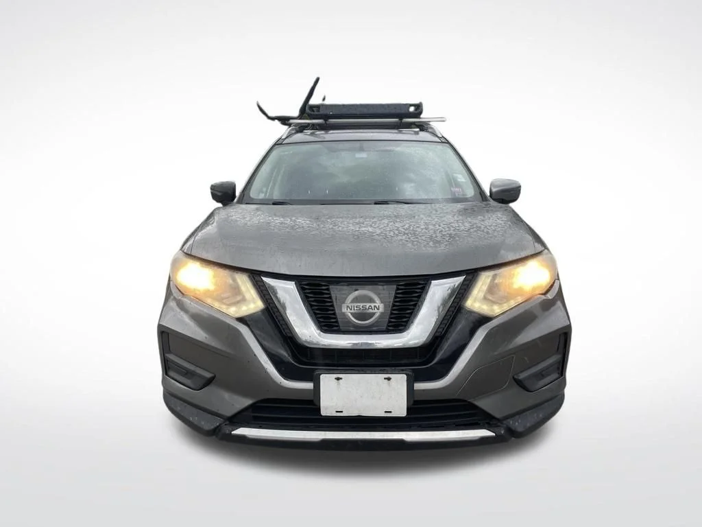 Used 2017 Gun Metallic Nissan SV image 3
