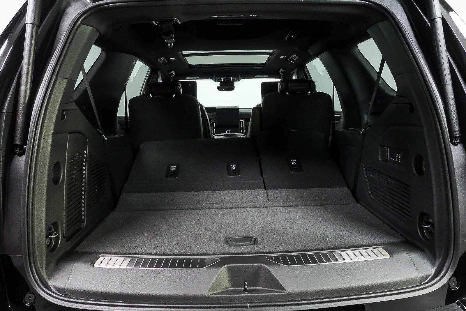 2026 GMC Yukon Denali Ultimate - Photo 32
