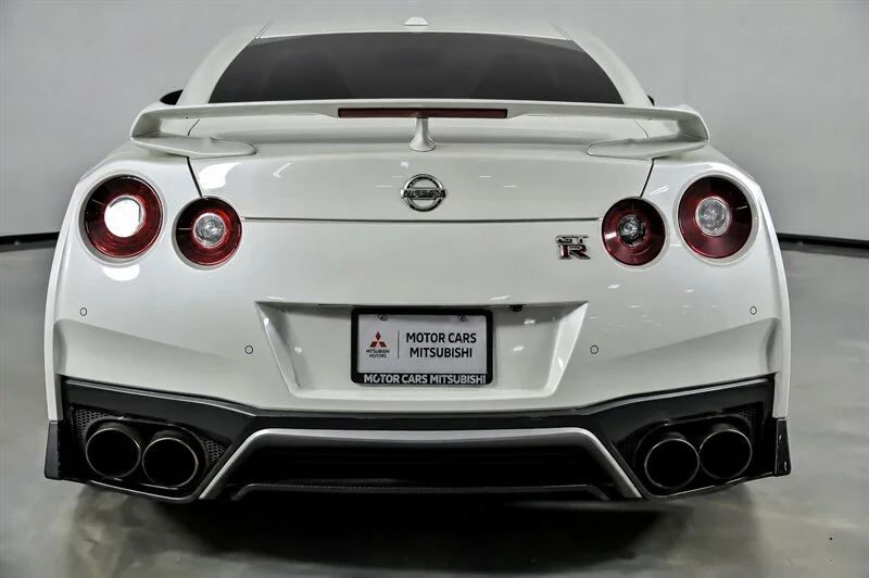 2019 Nissan GT-R Premium - Photo 10