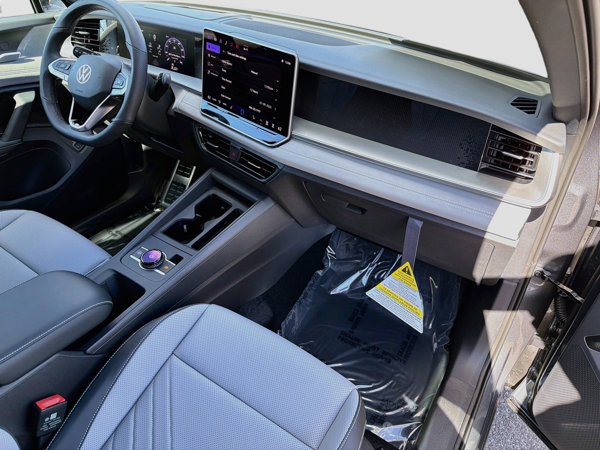 2026 Volkswagen Tiguan SE R-LINE BLACK - Photo 14