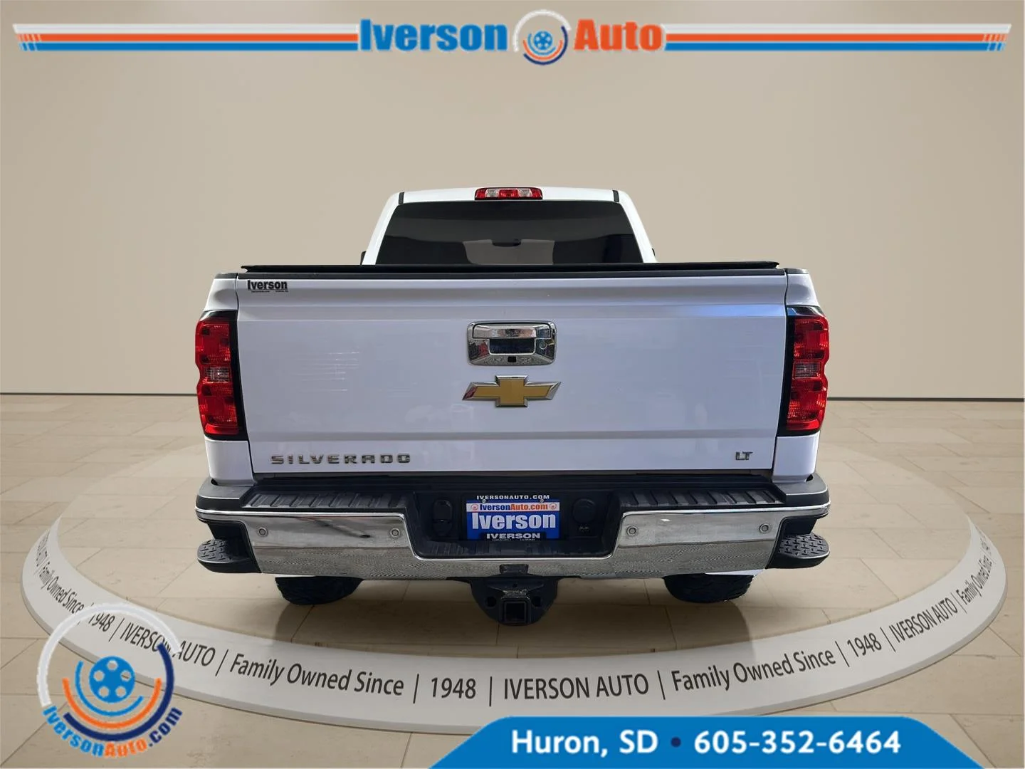 Used 2015 Summit White Chevrolet LT image 8