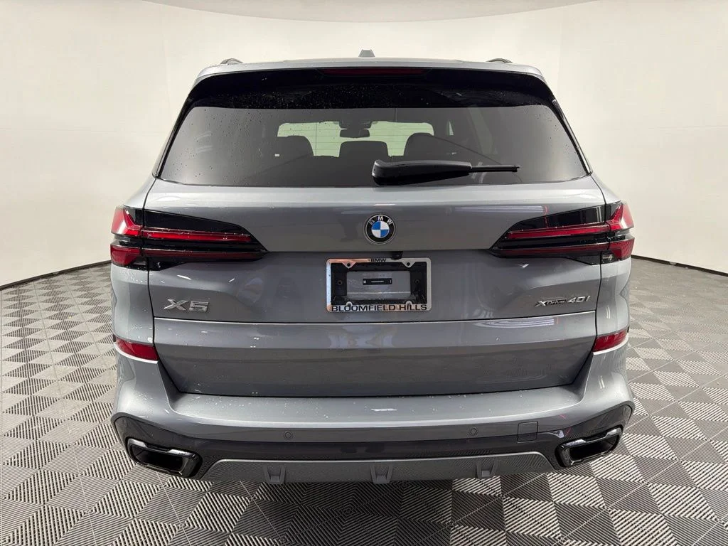 Certified Used 2025 Gray BMW xDrive40i image 6
