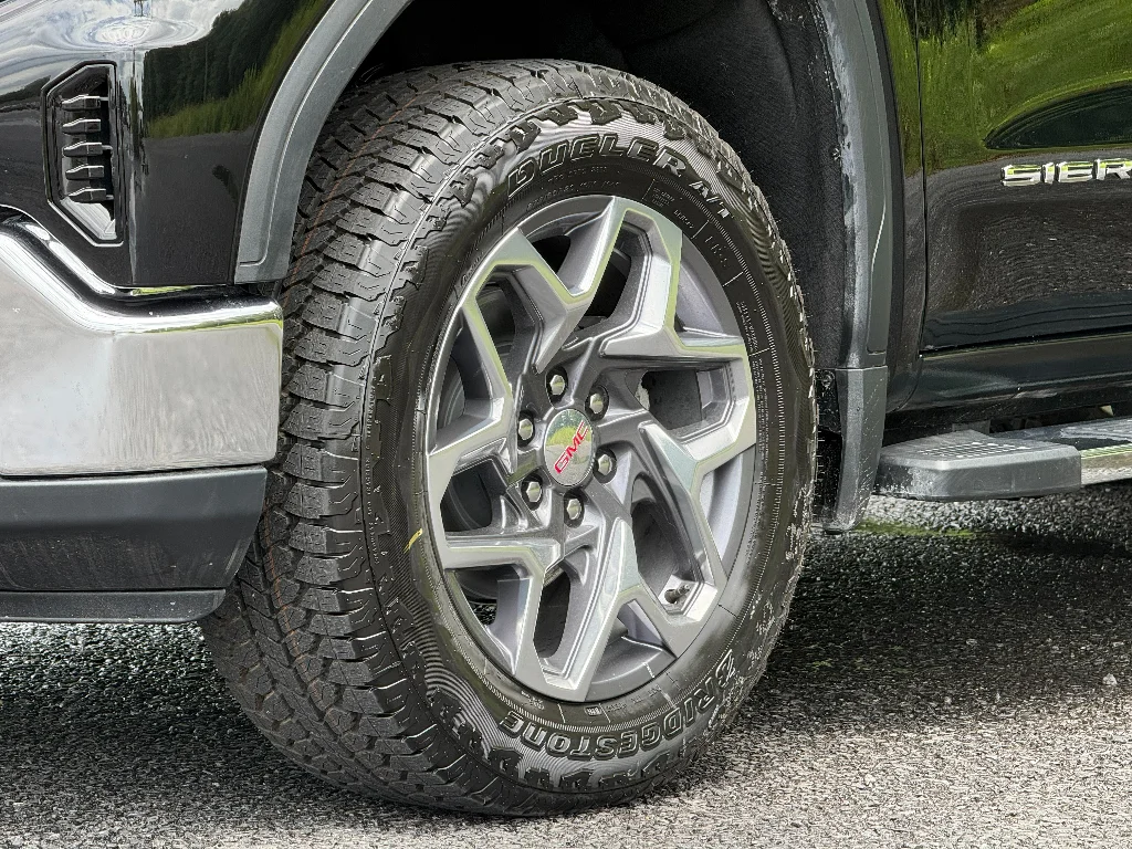 2026 GMC Sierra 1500 SLT - Photo 14