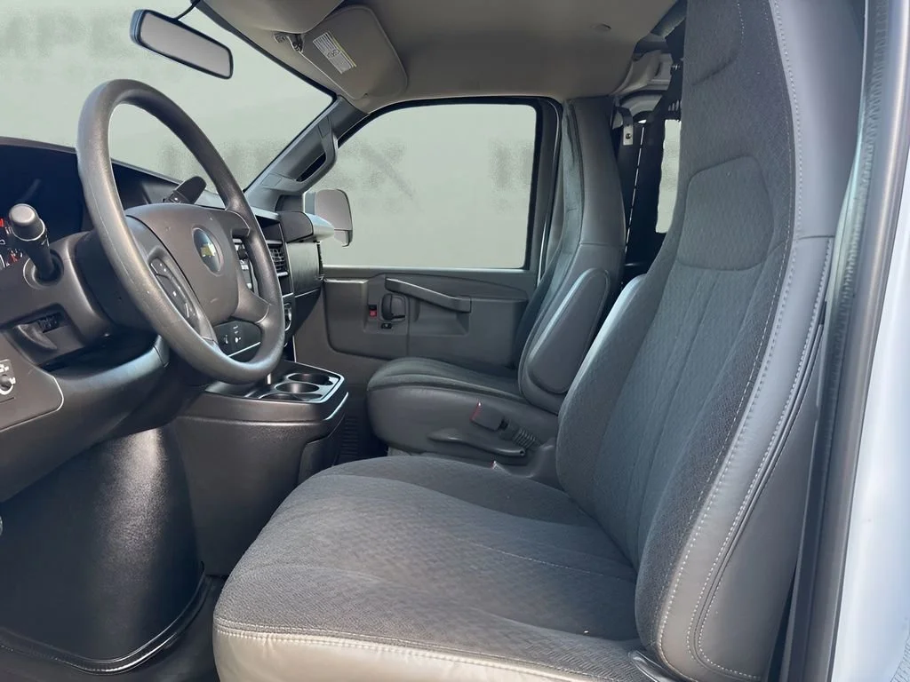 Used 2024 Summit White Chevrolet WT image 11