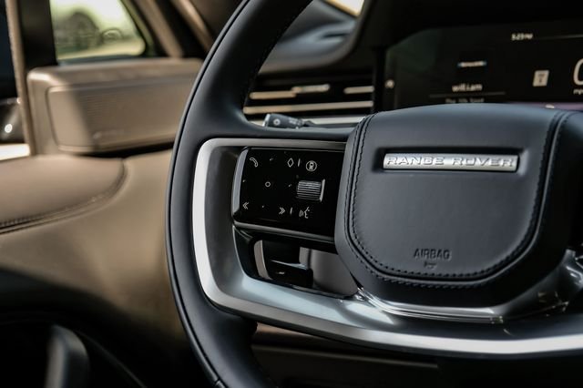 New 2026 Belgravia Green Land Rover SE image 20