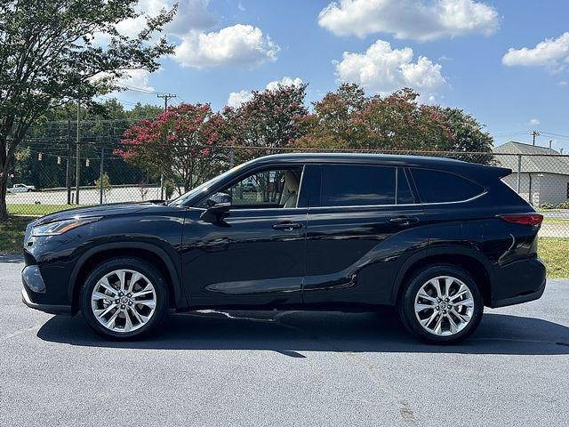 Certified Used 2021 MIDNIGHT BLACK METAL Toyota  image 4