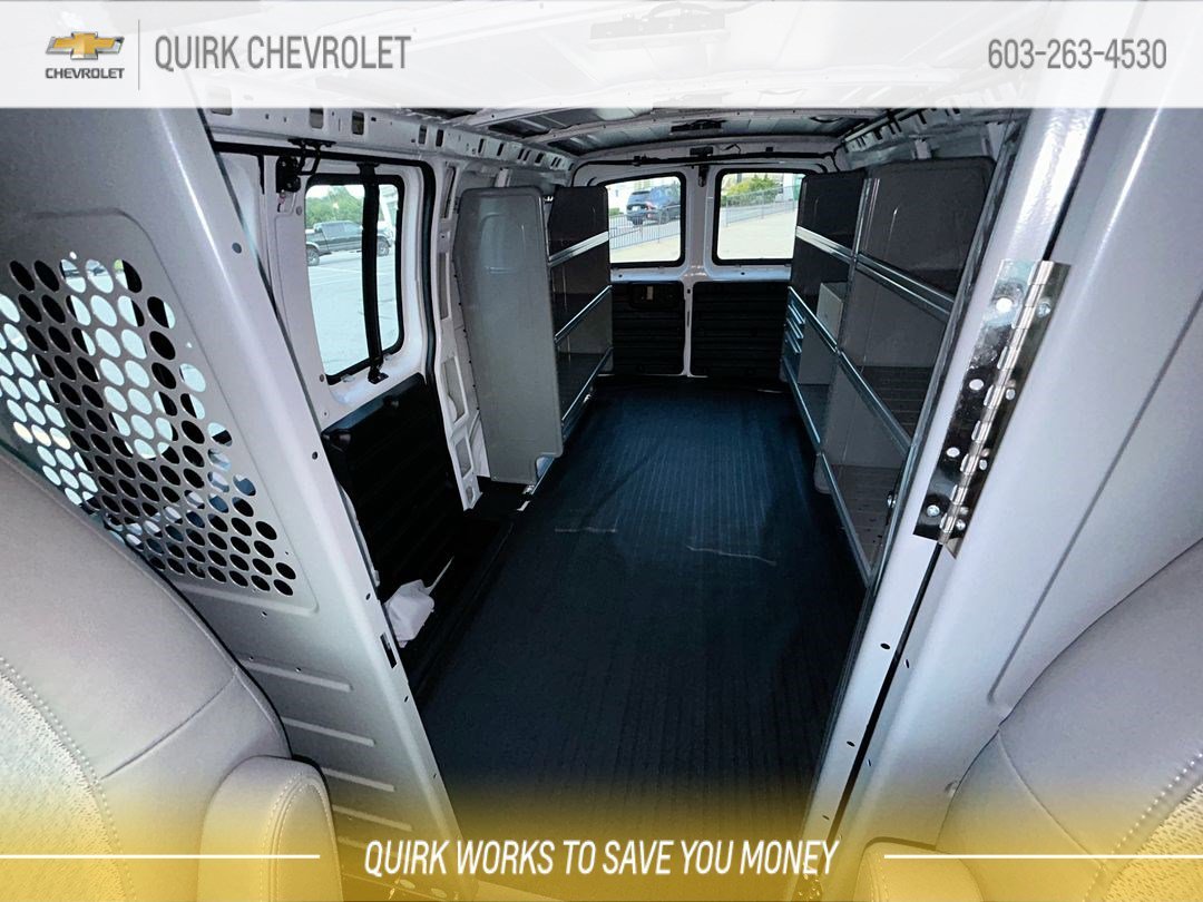 2025 Chevrolet Express Cargo Work Van - Photo 19