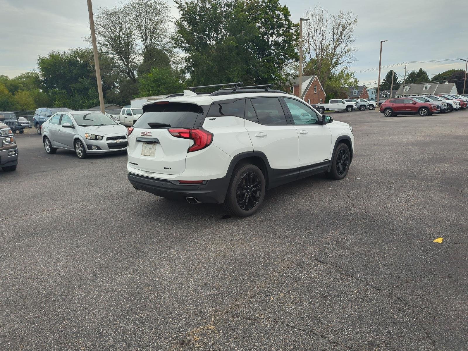 Used 2020 Summit White GMC SLT image 7