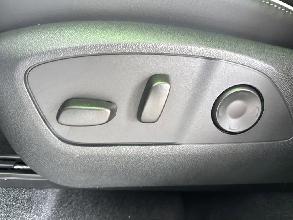 2026 Buick Enclave Sport Touring - Photo 16