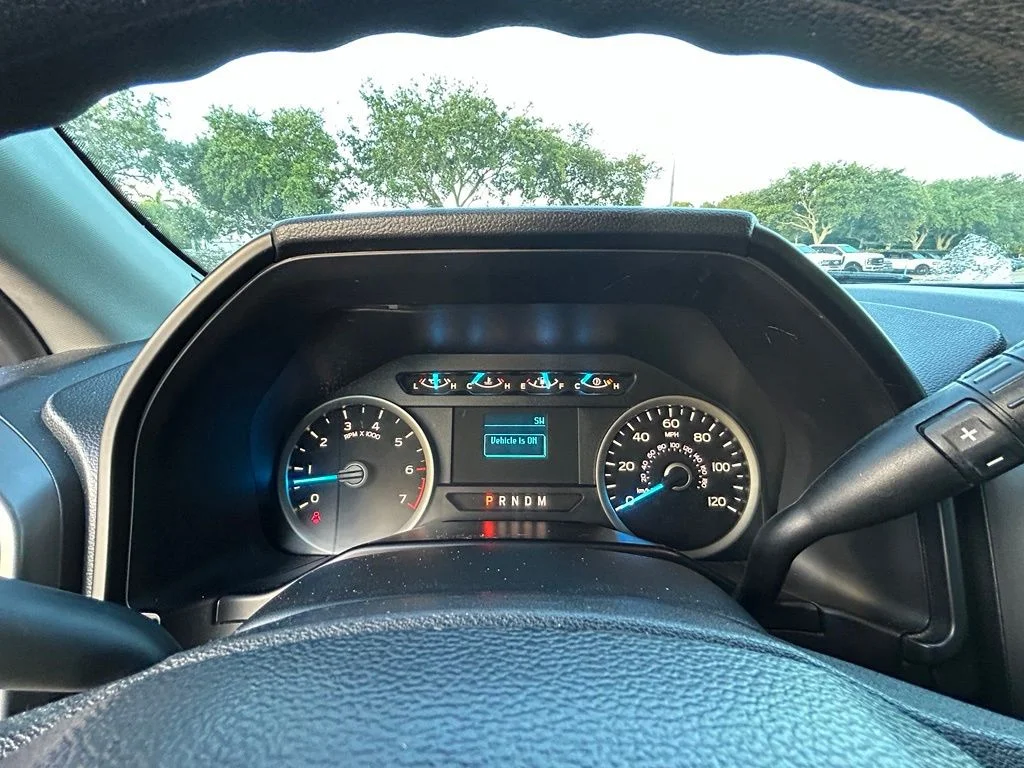 Used 2017 Race Red Ford XLT image 38