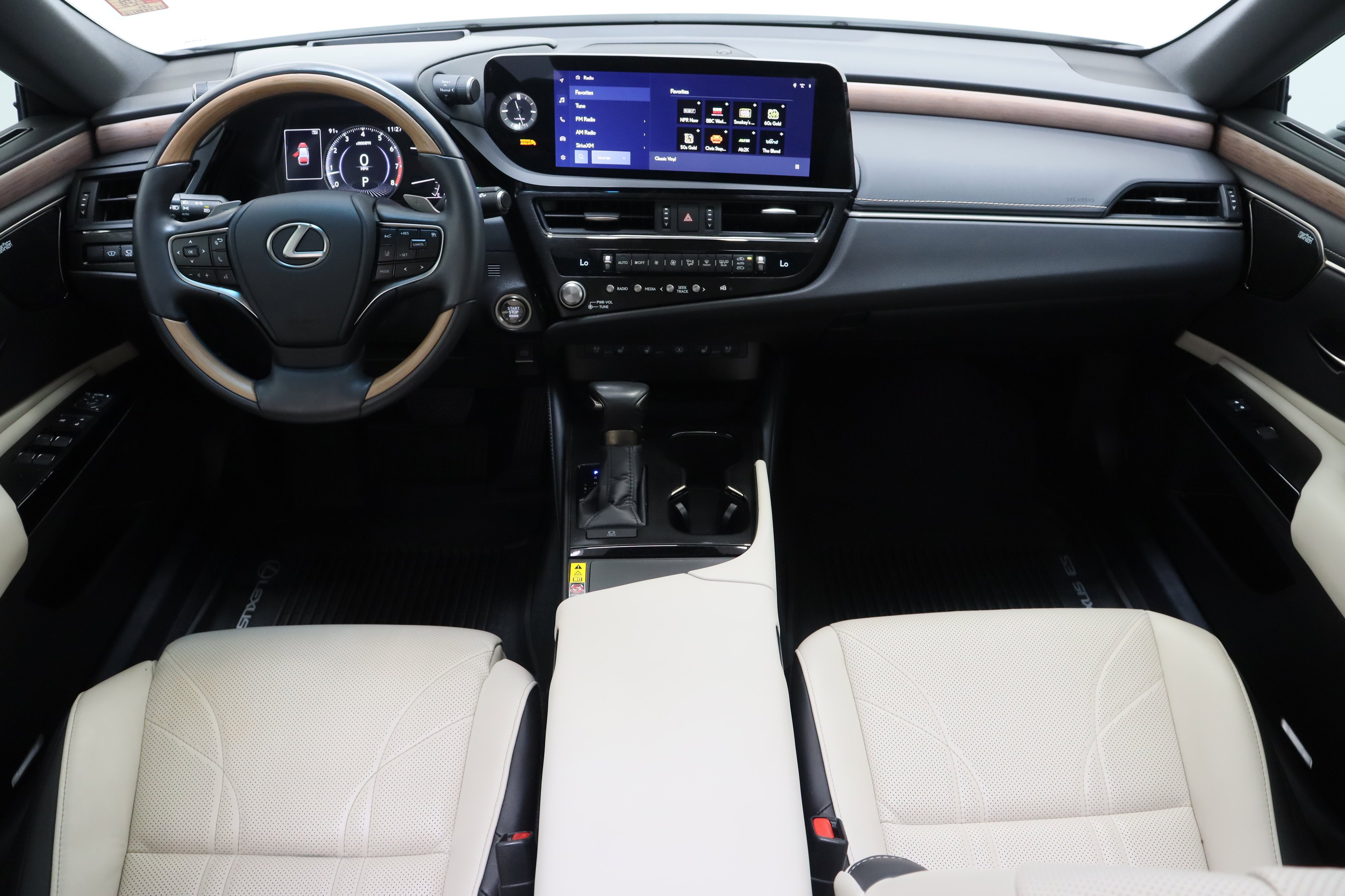 Used 2025 Eminent White Pearl Lexus ES 350 Ultra Luxury 3.5L image 32