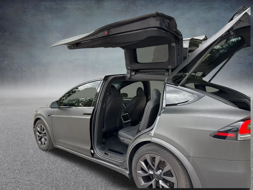 Used 2023 Gray Tesla Base image 30