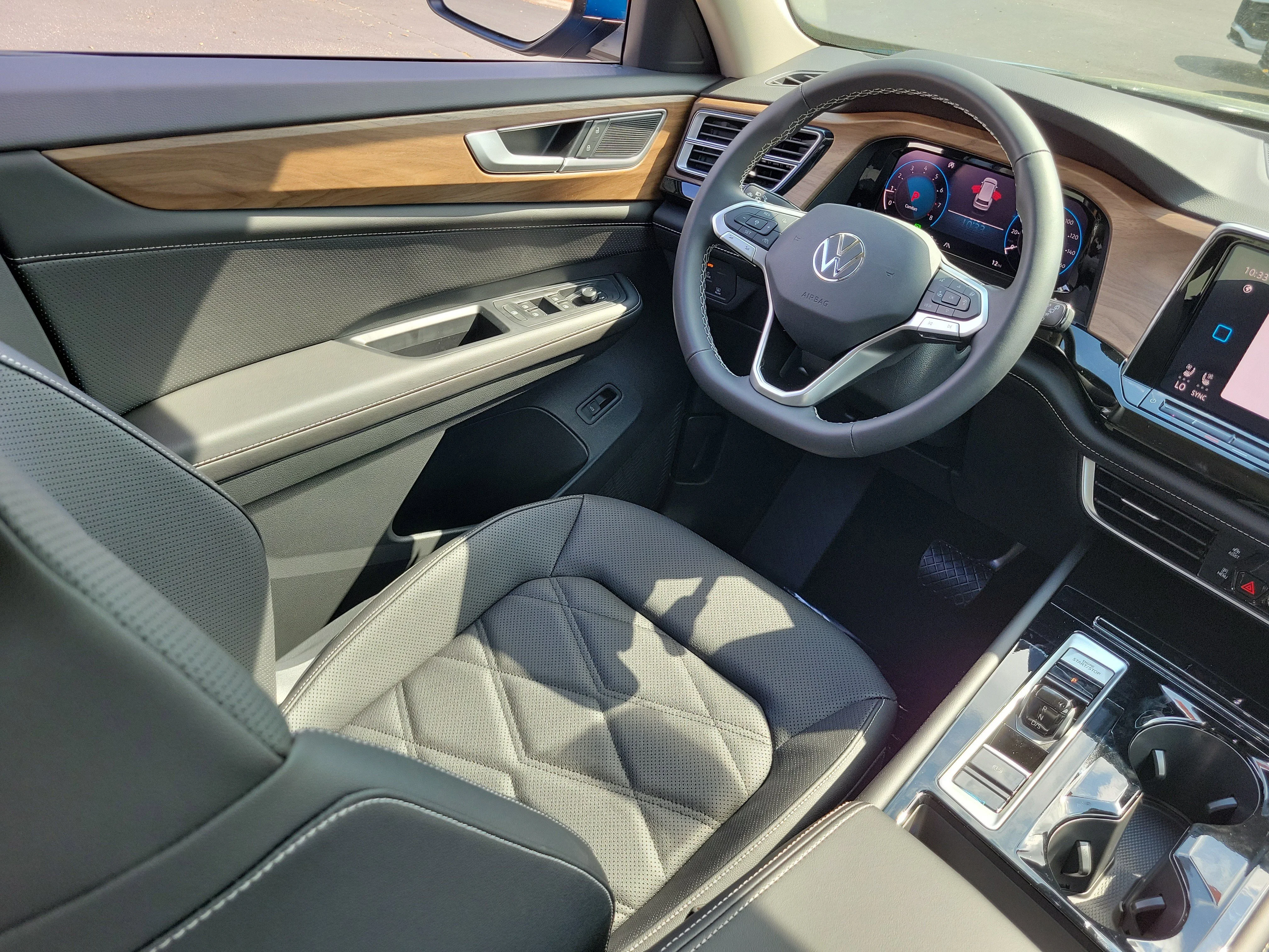 New 2026 Blue Volkswagen 2.0T SE w/Technology image 2