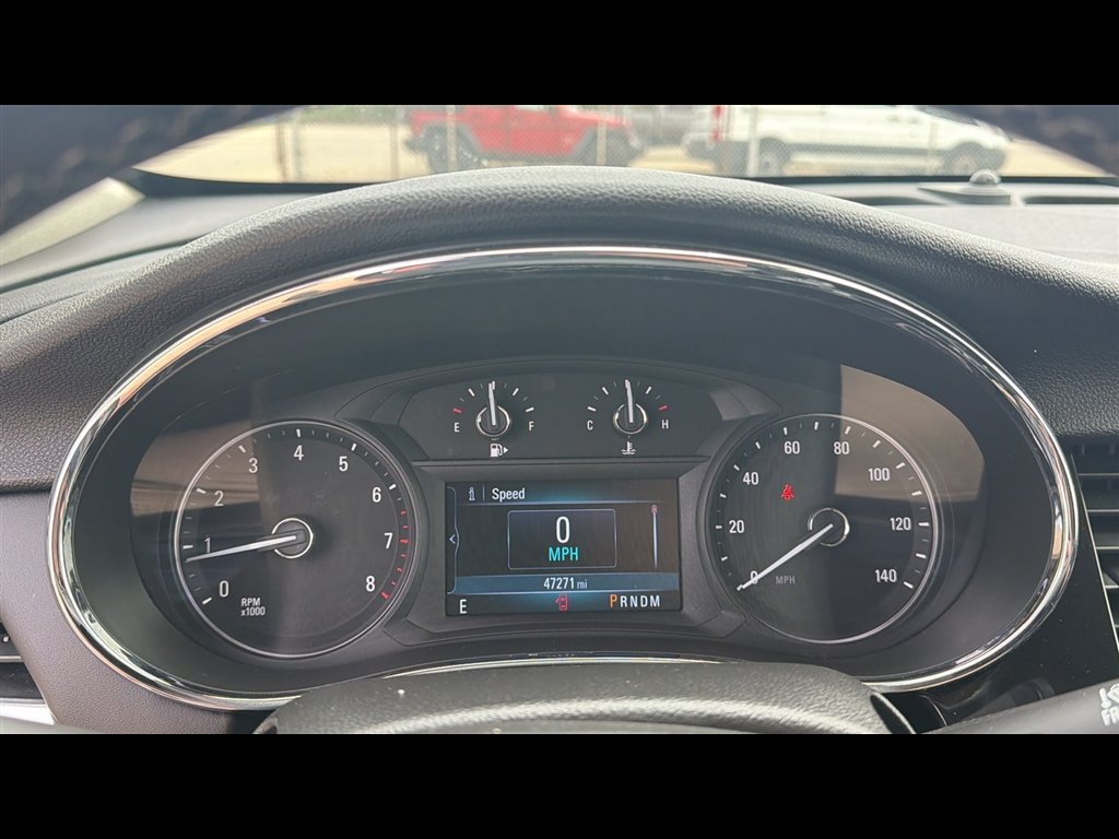 Used 2022 Summit White Buick Preferred image 14