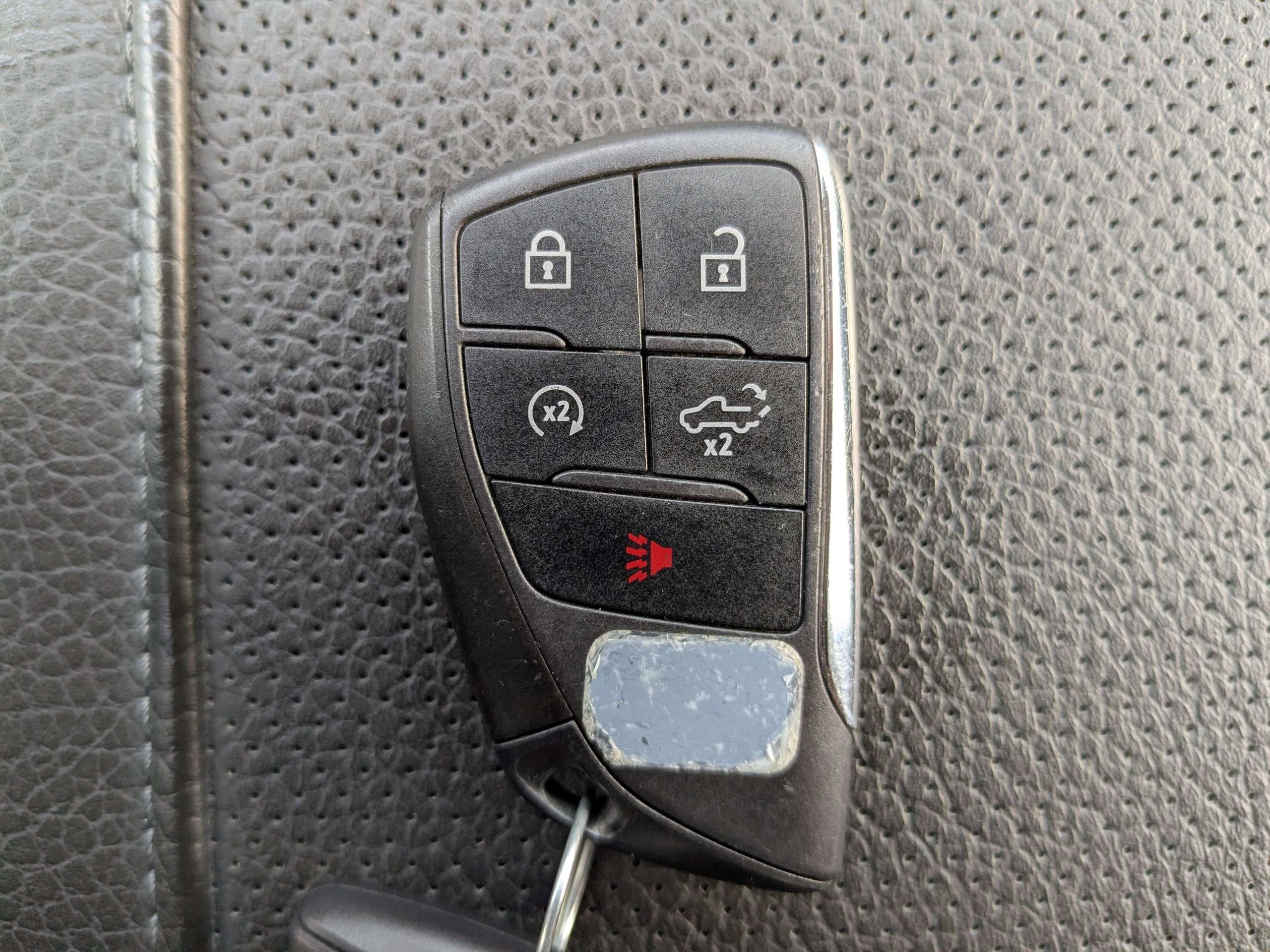 Used 2023 Onyx Black GMC Denali image 30
