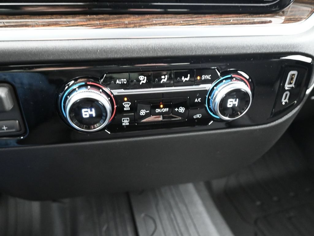 2026 GMC Sierra 3500HD SLE - Photo 17