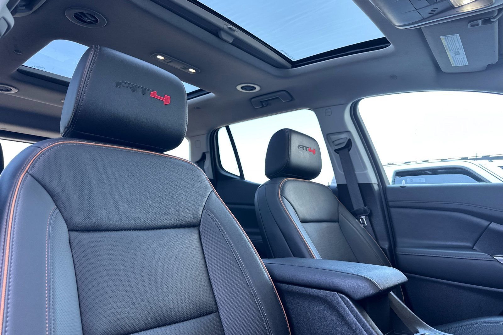 2023 GMC Acadia AT4 - Photo 17