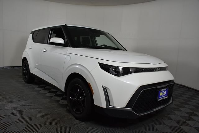 Used 2024 White Kia LX image 13