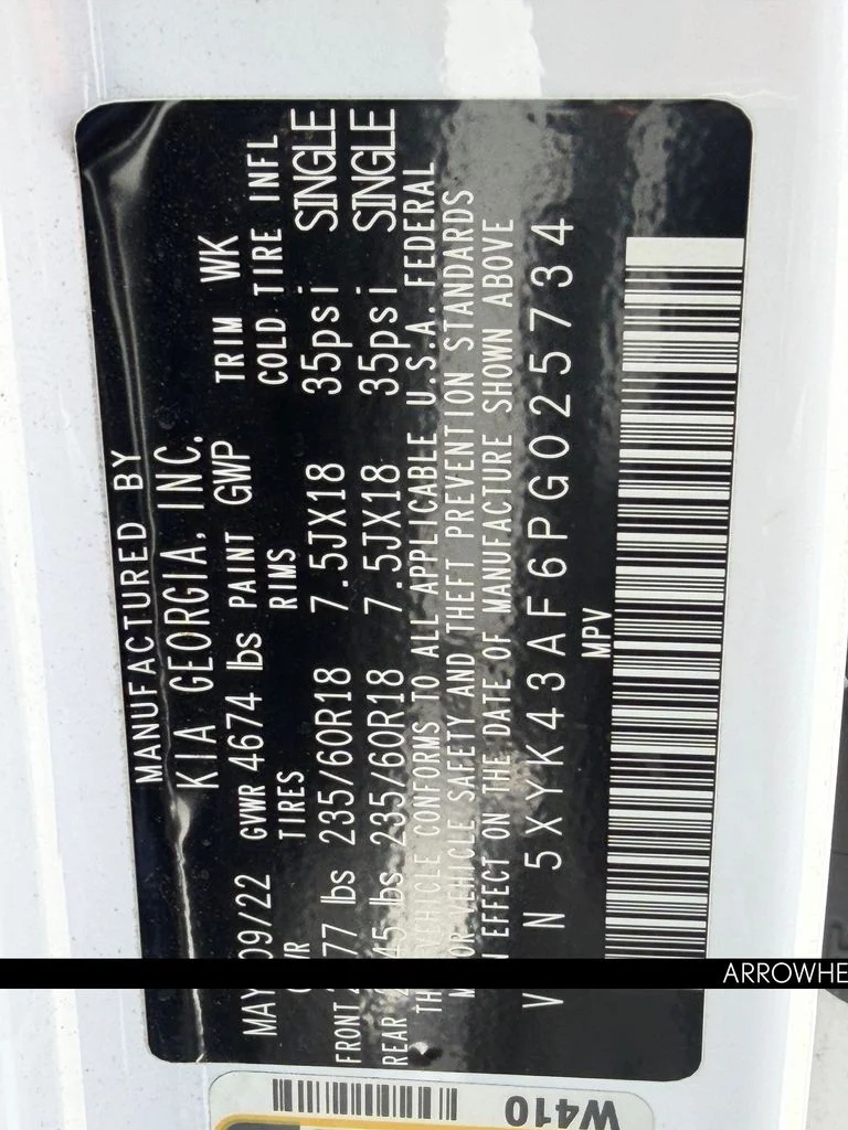 Used 2023 White Kia SX image 33