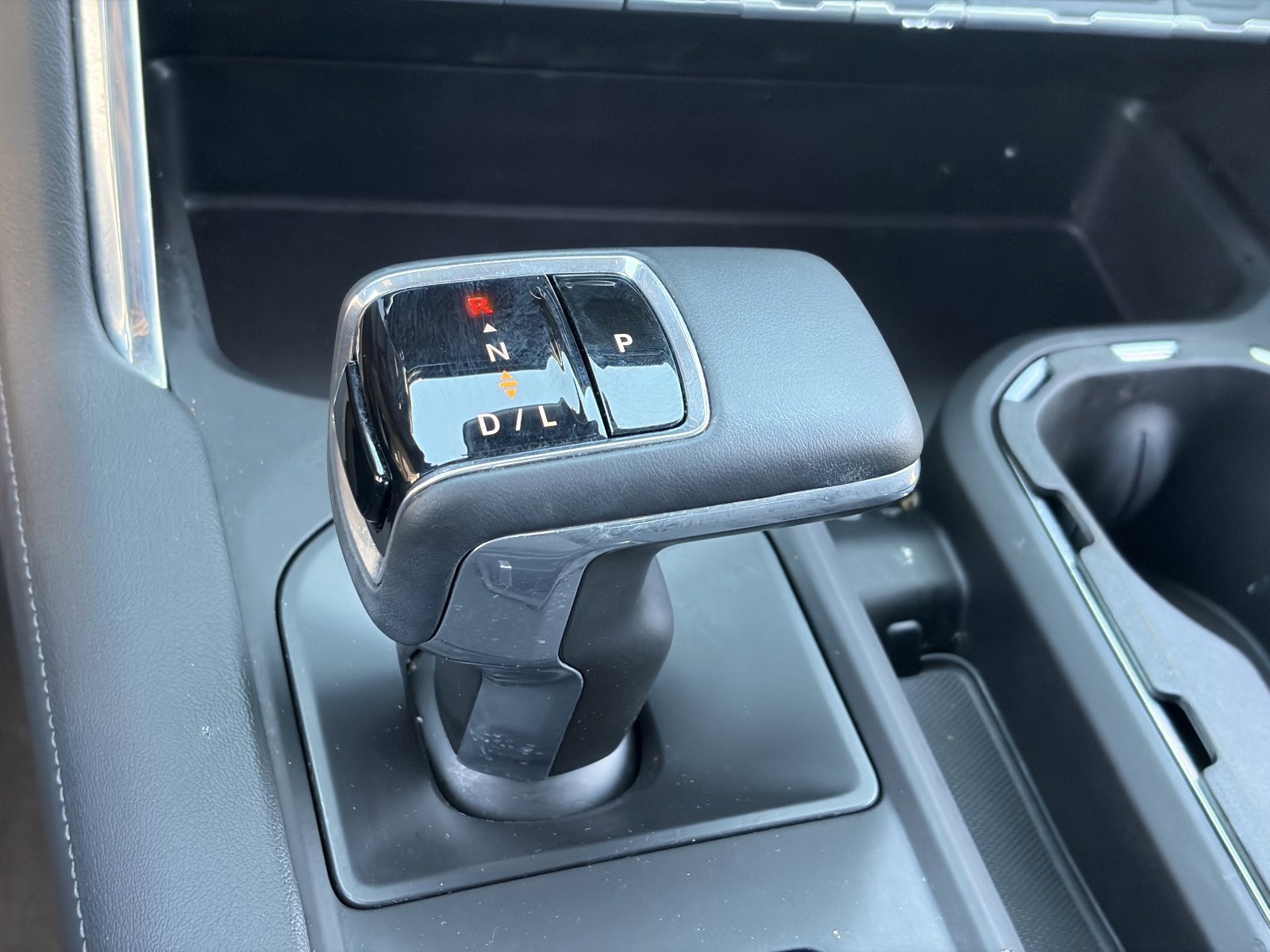 Used 2025 Sterling Metallic GMC Denali image 20