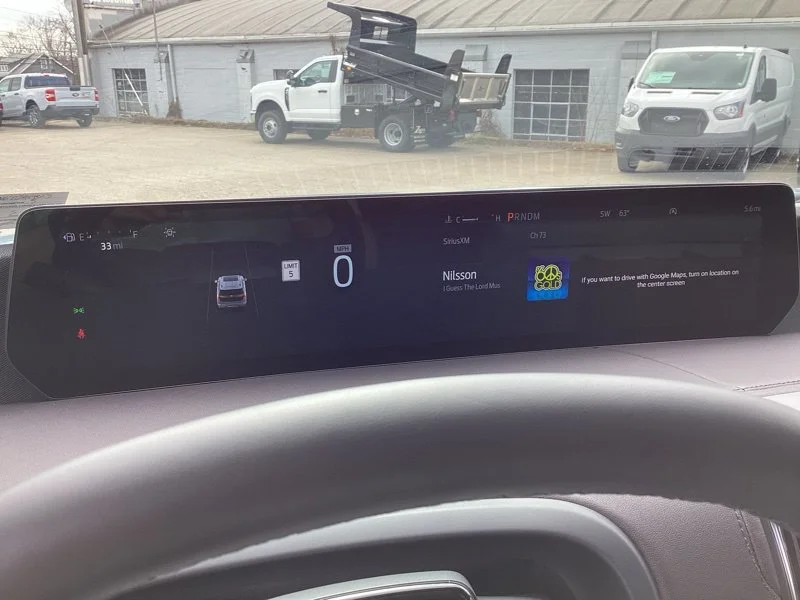 New 2026 Glacier Gray Metallic Tri-Coat Ford Platinum® image 52