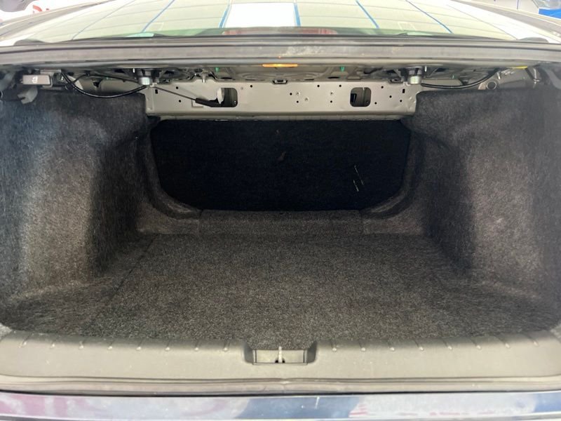 Used 2020  Honda LX image 8