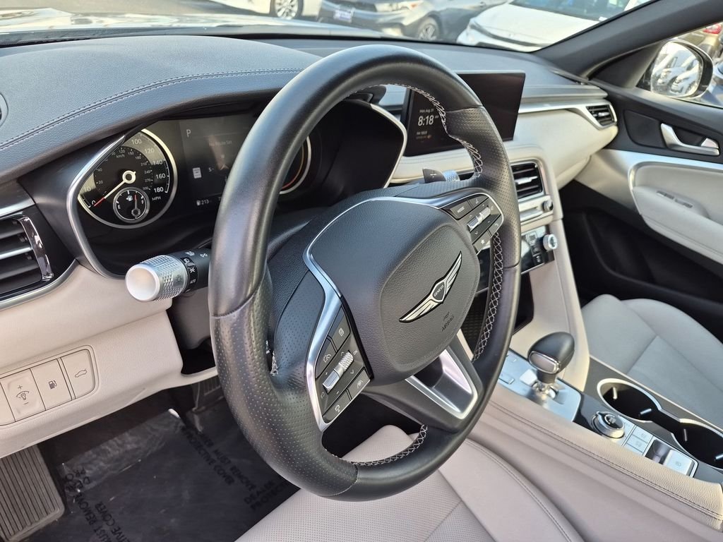 Used 2025 Black Genesis 2.5T image 17