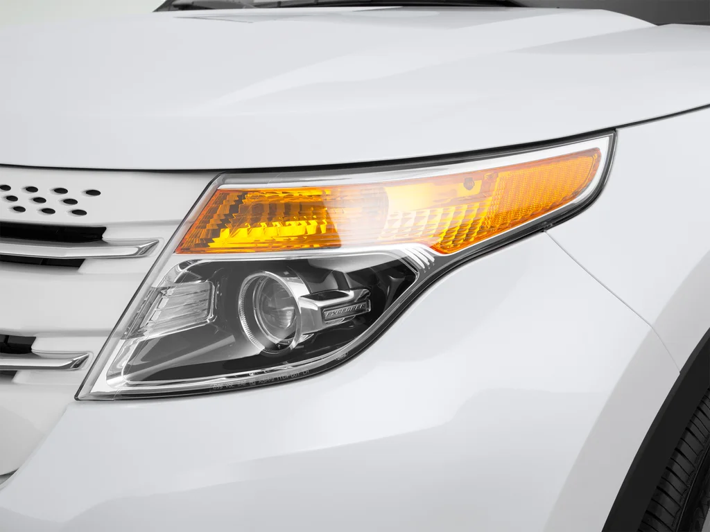 Used 2015 White Ford Limited image 54