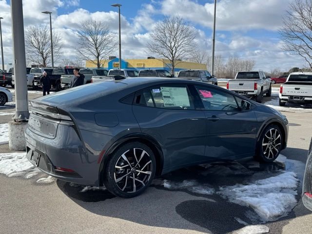 2026 Toyota Prius Plug-in Hybrid XSE Premium - Photo 7