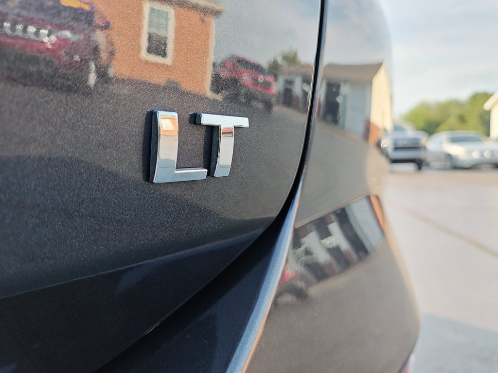 Certified Used 2022 Gray Chevrolet LT image 27