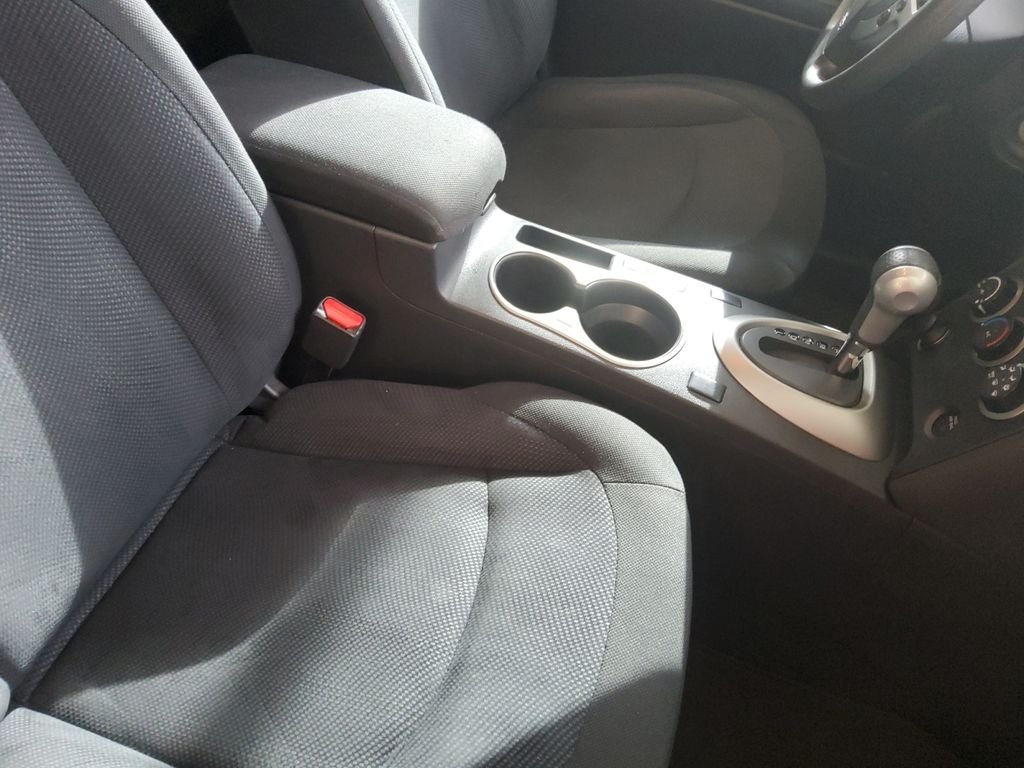 Used 2015 Gray Nissan S image 11