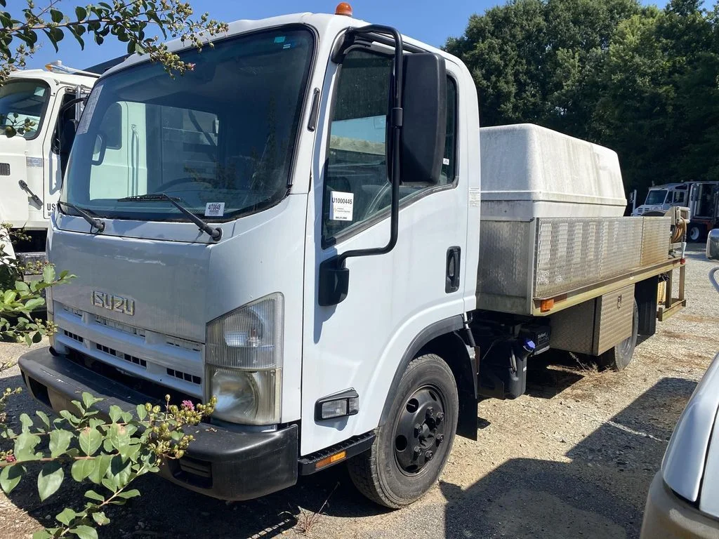Used 2011  Isuzu NPR HD DSL REG image 7
