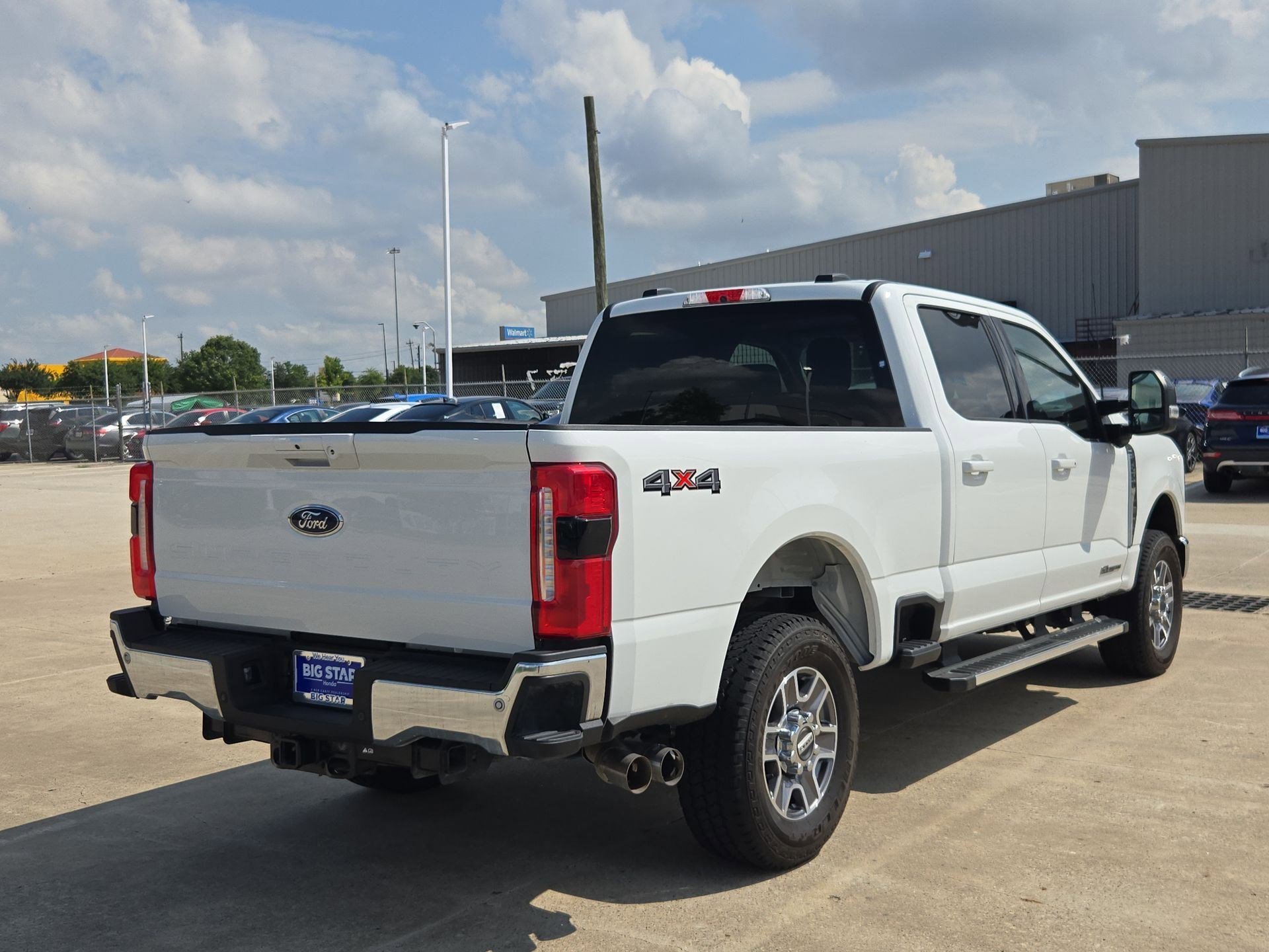 Used 2025 Oxford White Ford LARIAT image 3