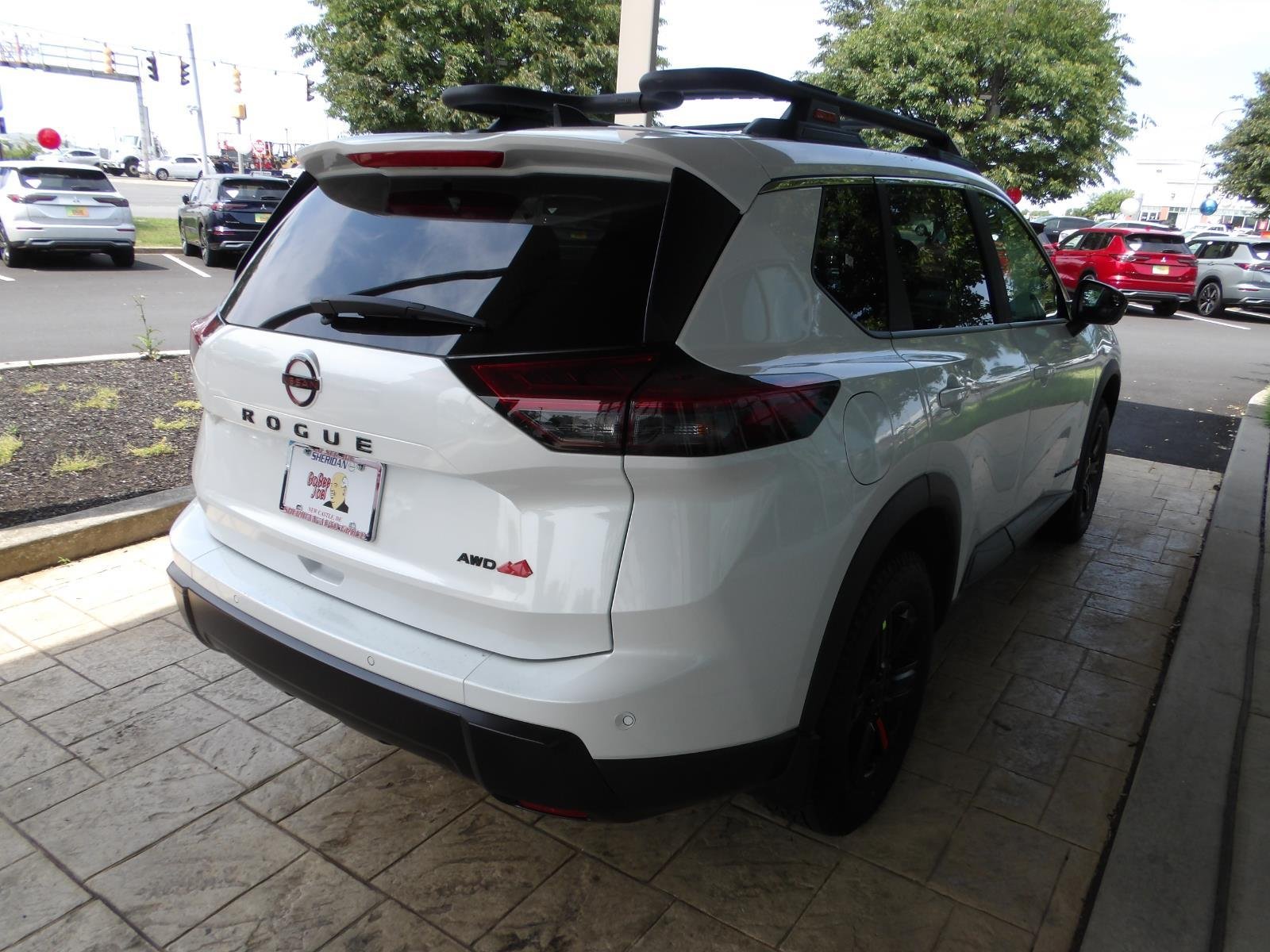 New 2026 Everest White Pearl TriCoat Nissan Rock Creek® image 8