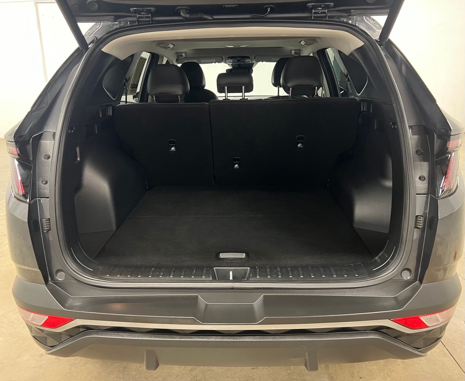 Certified Used 2023 Gray Hyundai SEL image 26