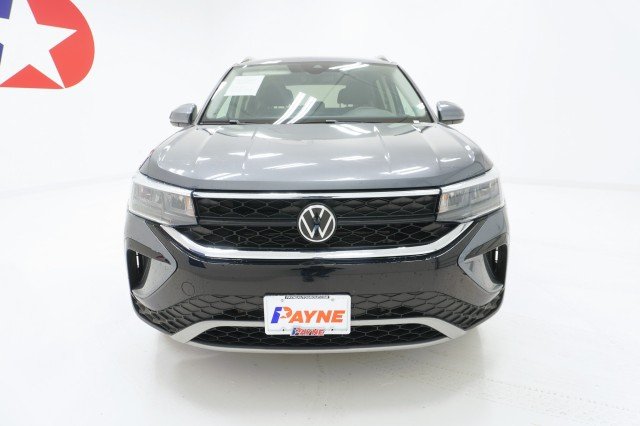 Used 2024 Volkswagen Taos SE with VIN 3VVSX7B24RM049208 for sale in Brownsville, TX